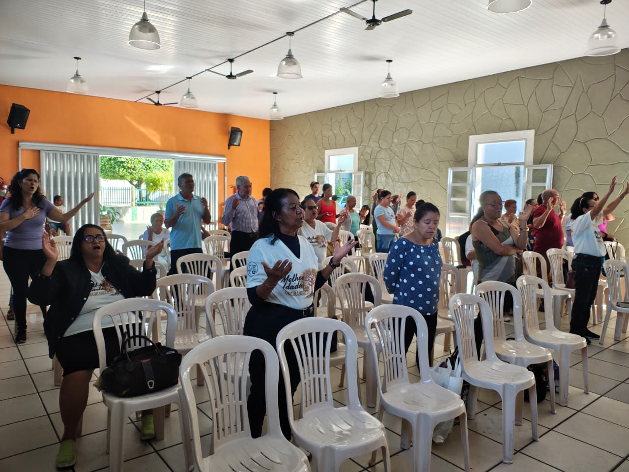 Igreja do Evangelho Quadrangular promove 'Tarde de Alegria da Melhor Idade’ em Santos Dumont